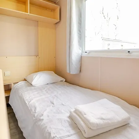 Mobil Climatise, Wi-fi, 30 Minutes Du Puy Dufou, Proche De La Piscine Apartmán *