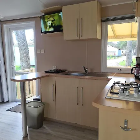 Mobil Climatise, Wi-fi, 30 Minutes Du Puy Dufou, Proche De La Piscine Apartmán