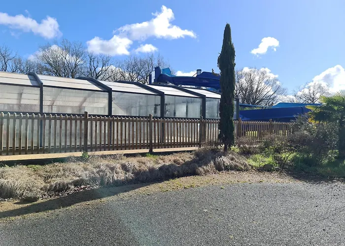 Lejlighed Mobil Climatise, Wi-fi, 30 Minutes Du Puy Dufou, Proche De La Piscine La Boissiere-de-Montaigu