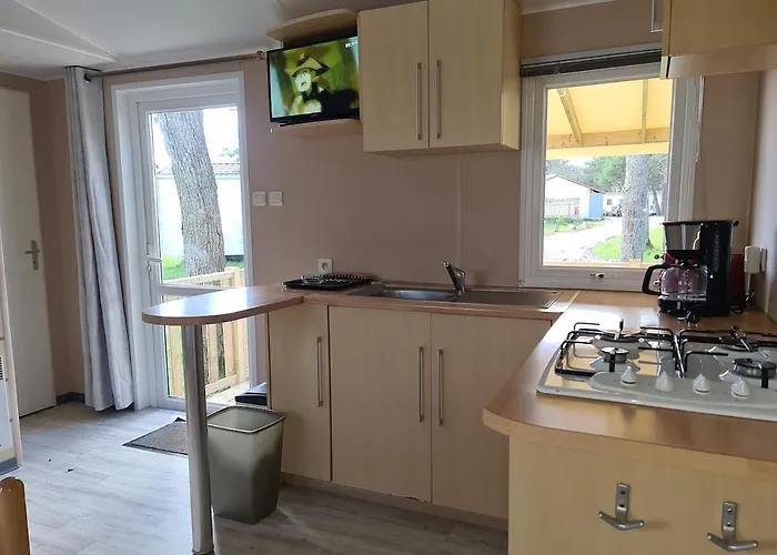 Mobil Climatise, Wi-fi, 30 Minutes Du Puy Dufou, Proche De La Piscine Lejlighed